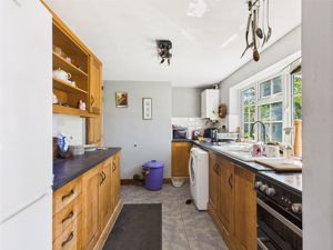 Kitchen- click for photo gallery